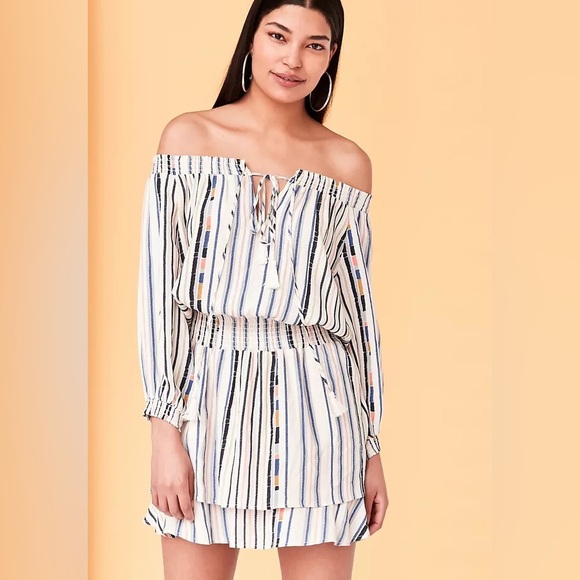 ASTR The Label Blair Dress in Cream Cool Stripe
Color:Cream Cool Stripe XSmall - Picture 2 of 9